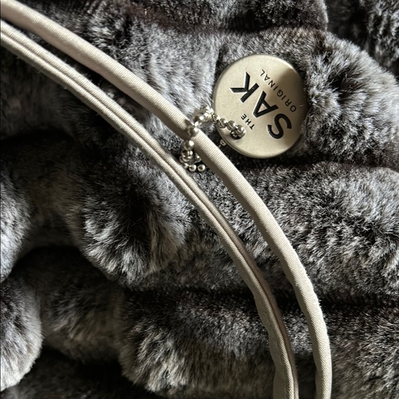 The Sak Green and White Patterned Christmas Tree Bag with pouch EUC - Picture 4 of 6